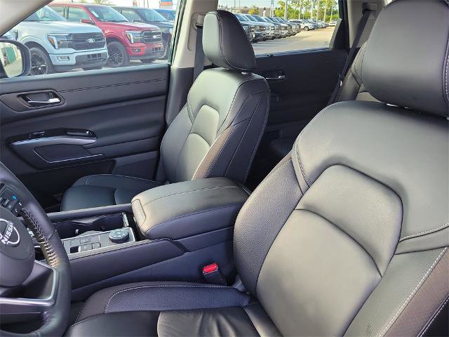 Used 2024 Nissan Pathfinder SL image 20
