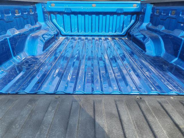 Used 2023 Chevrolet Colorado Trail Boss AWD/4WD image 31