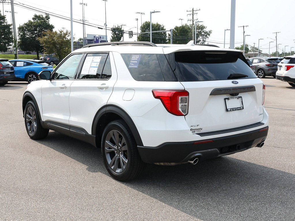 Certified 2024 Ford Explorer XLT w/ Equipment Group 202A AWD/4WD image 4