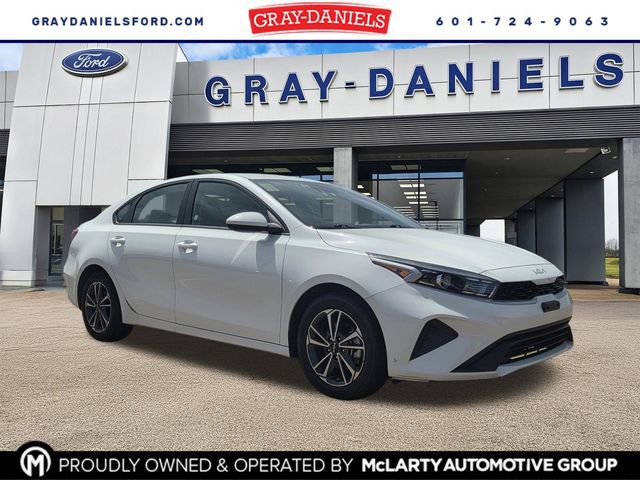 Used 2024 Kia Forte LXS FWD image 1