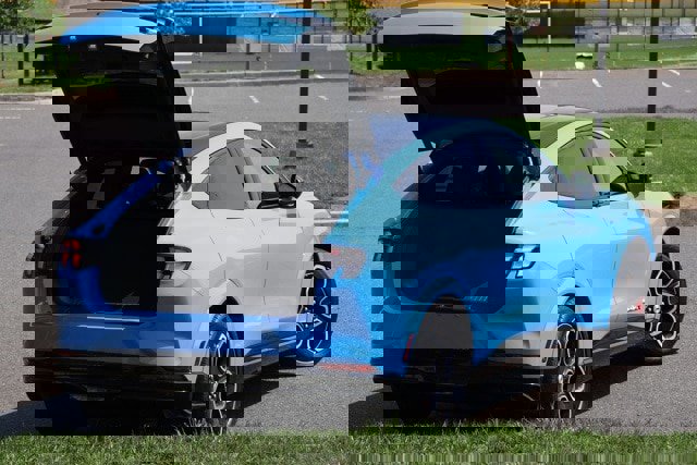 Certified 2022 Ford Mustang Mach-E GT image 5