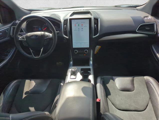 Certified 2022 Ford Edge ST image 18