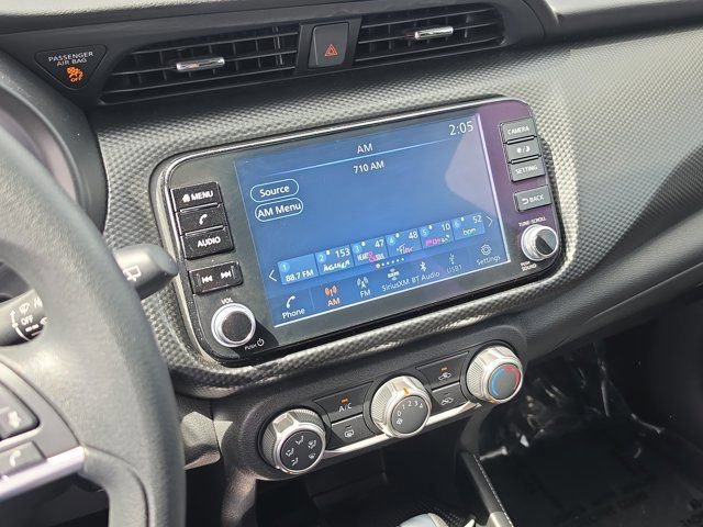 Used 2023 Nissan Kicks SV image 23