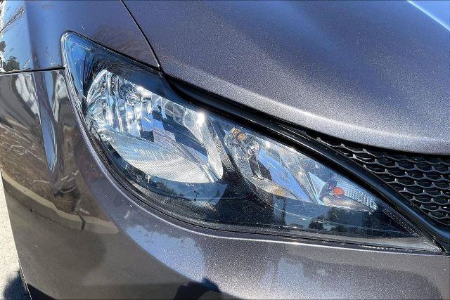 Used 2022 Chrysler Voyager LX FWD image 29