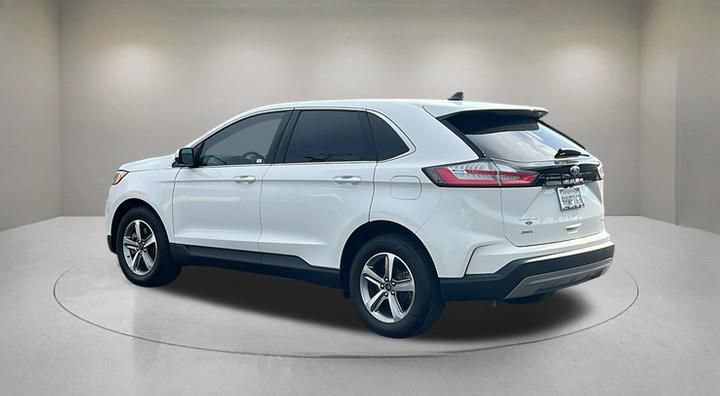 Certified 2024 Ford Edge SEL w/ Convenience Package AWD/4WD image 4