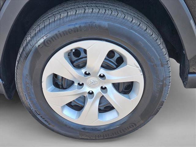 Used 2021 Toyota RAV4 LE AWD/4WD image 22