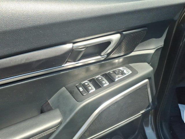 Used 2025 Kia Telluride S AWD/4WD image 15