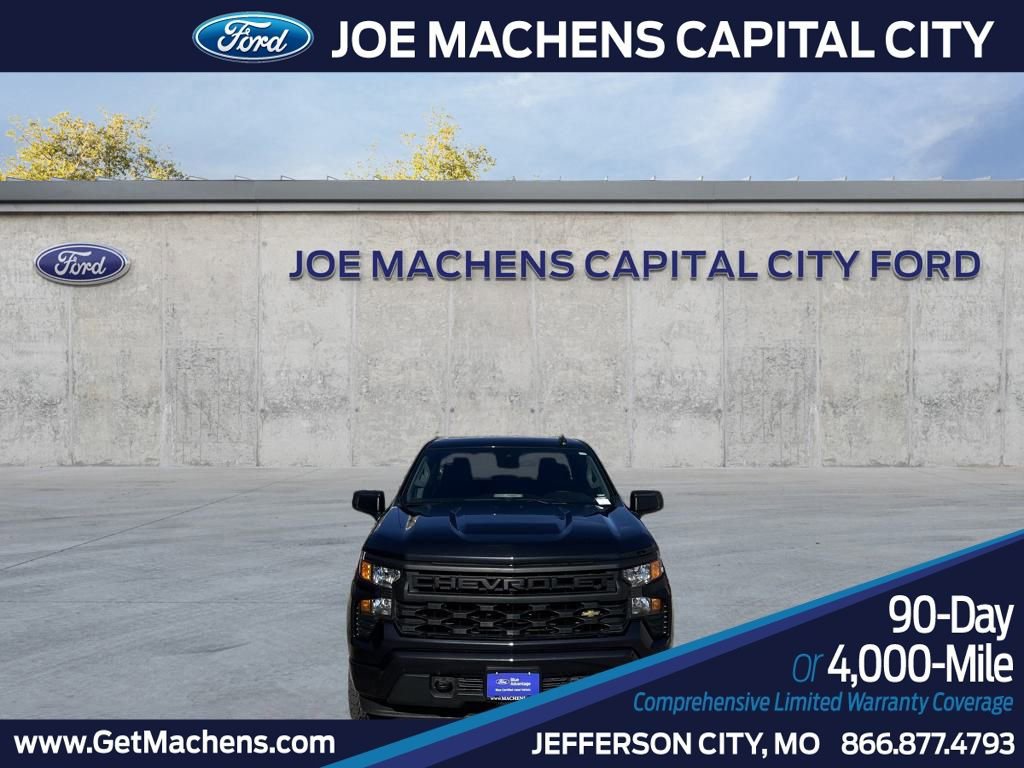 Used 2023 Chevrolet Silverado 1500 Custom image 8