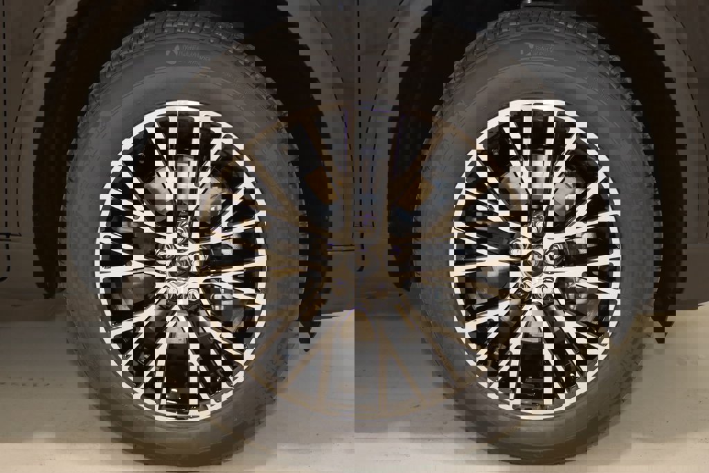 Certified 2024 Ford Escape SE image 67