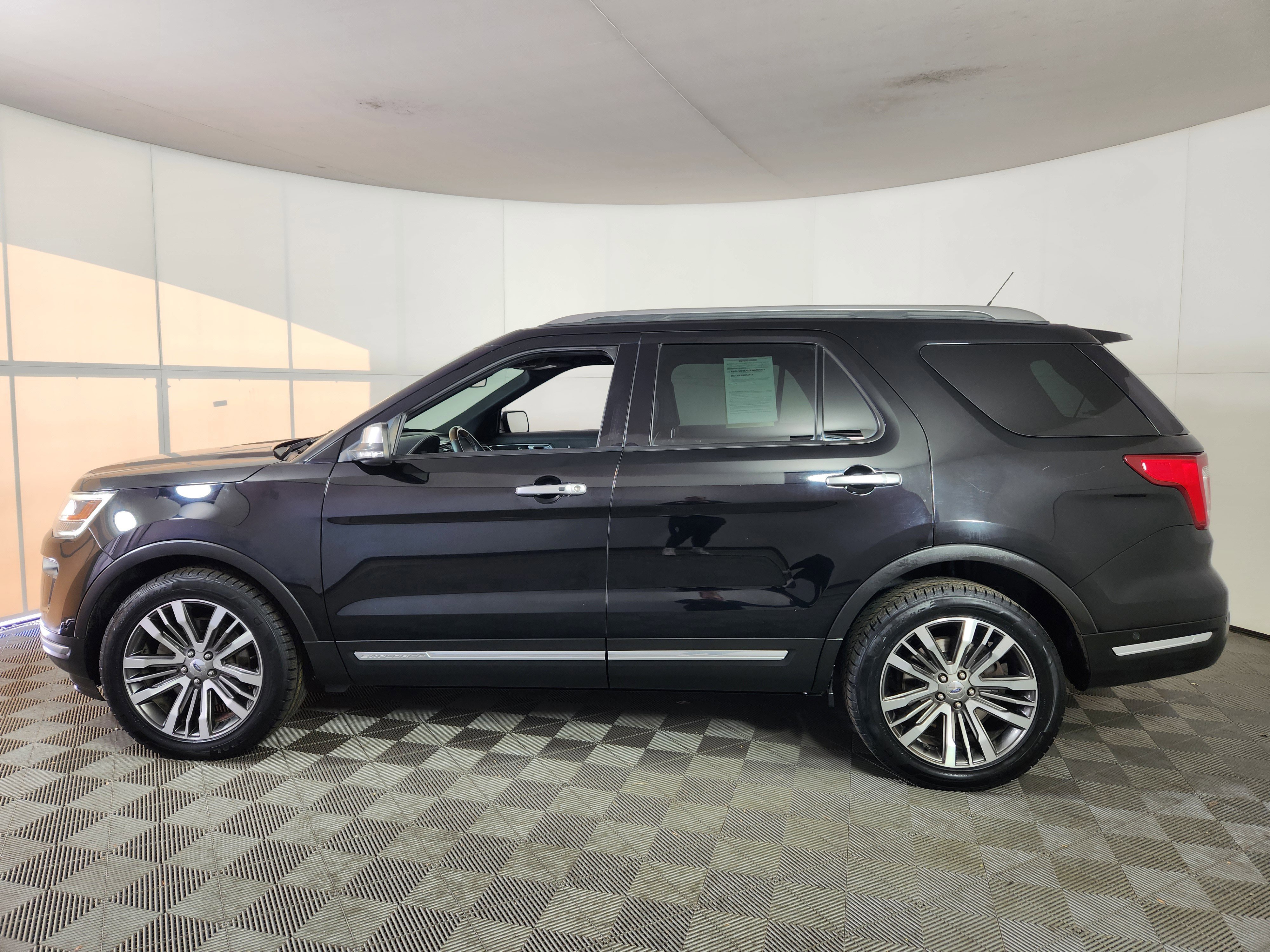 Certified 2018 Ford Explorer Platinum video 2