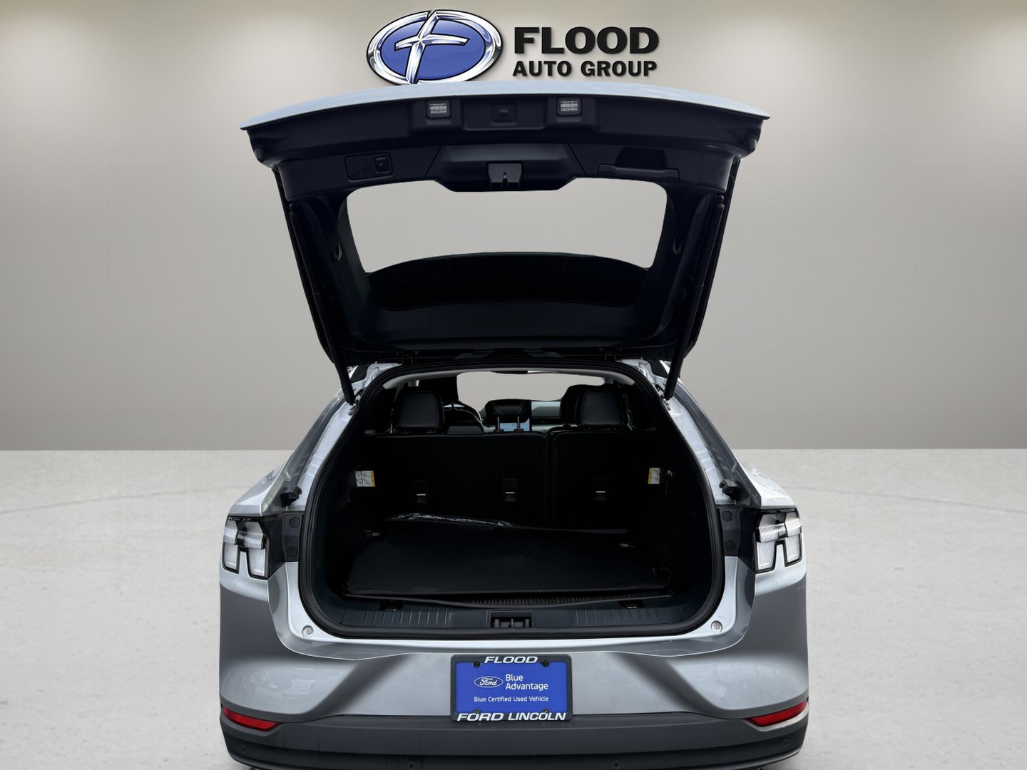Certified 2021 Ford Mustang Mach-E Select w/ Comfort/Technology Package AWD/4WD image 7