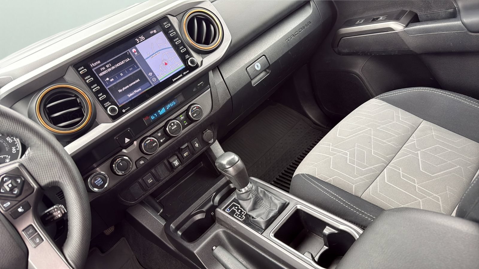 Used 2022 Toyota Tacoma TRD Sport AWD/4WD image 20