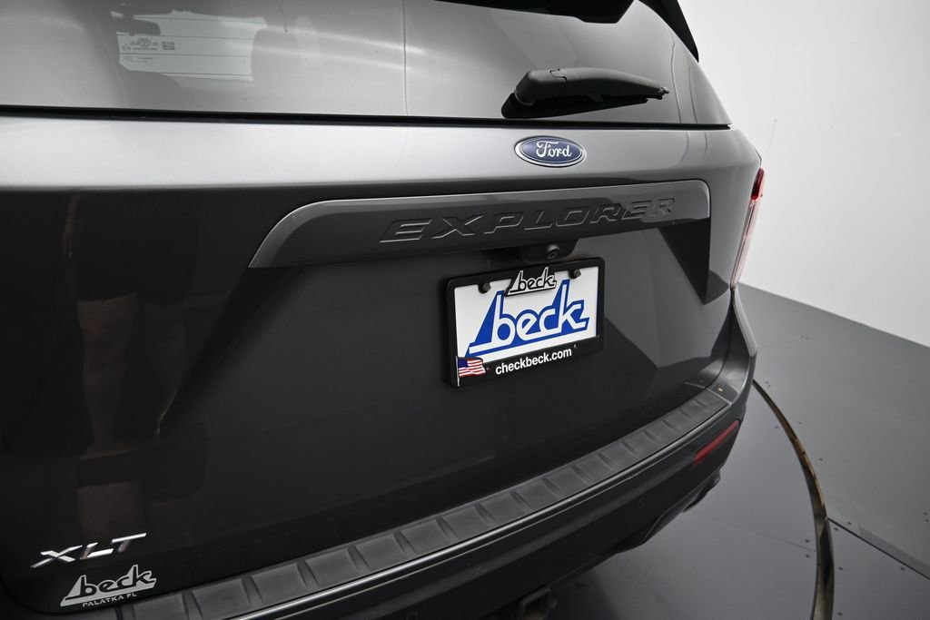 Certified 2023 Ford Explorer XLT w/ Equipment Group 202A RWD image 25