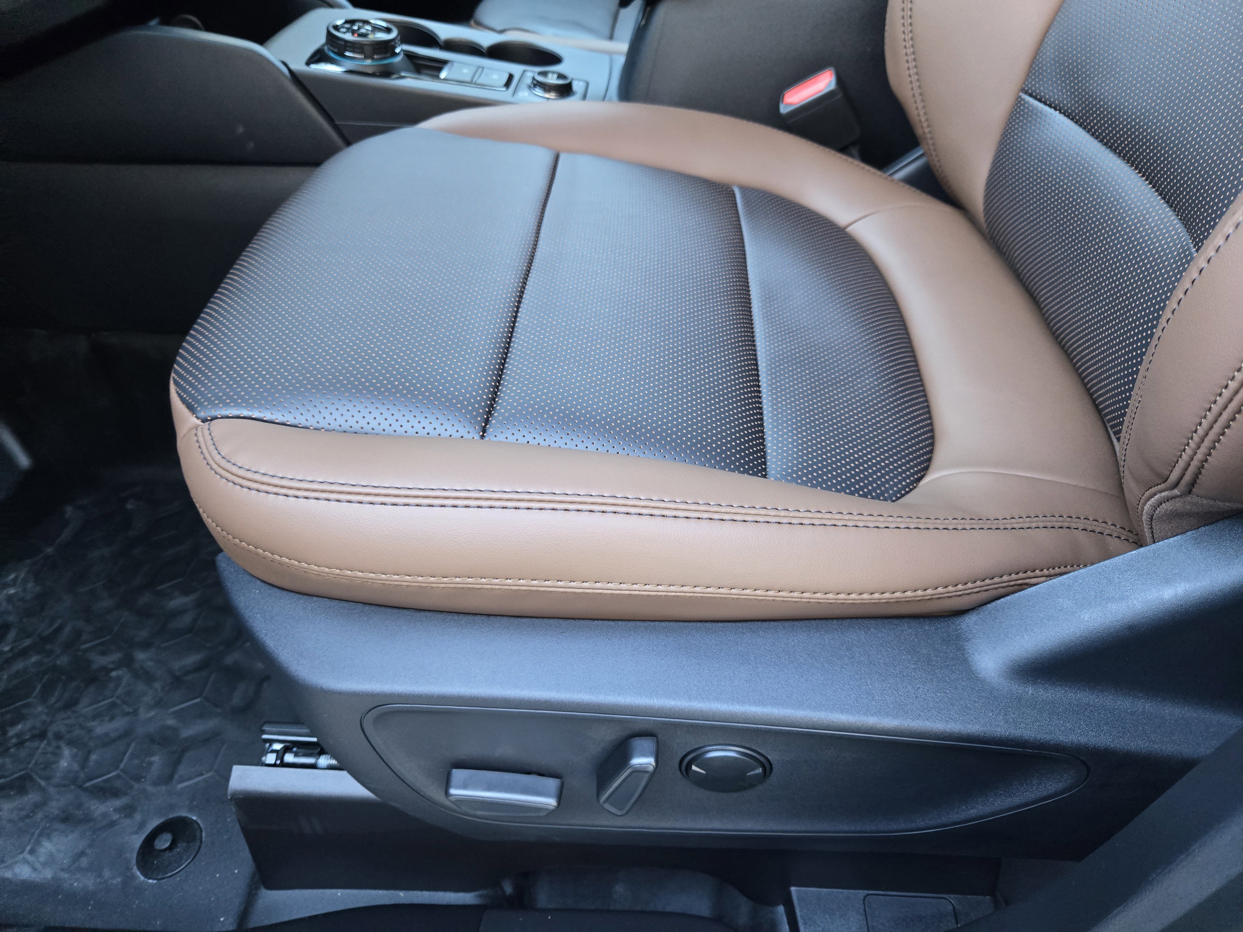 Certified 2024 Ford Bronco Sport Badlands w/ Premium Package image 18