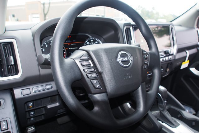 Used 2026 Nissan Frontier SV RWD image 13