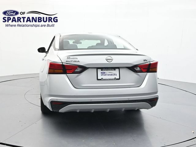 Used 2024 Nissan Altima 2.5 SV FWD image 6