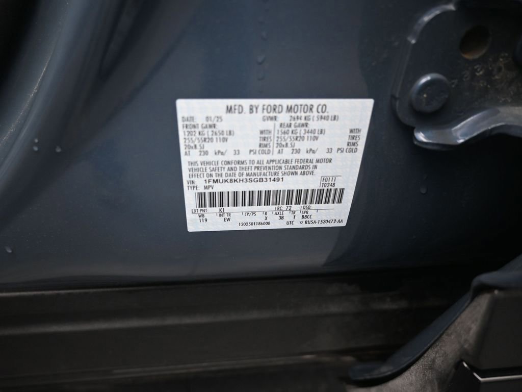 Certified 2025 Ford Explorer ST-Line image 24