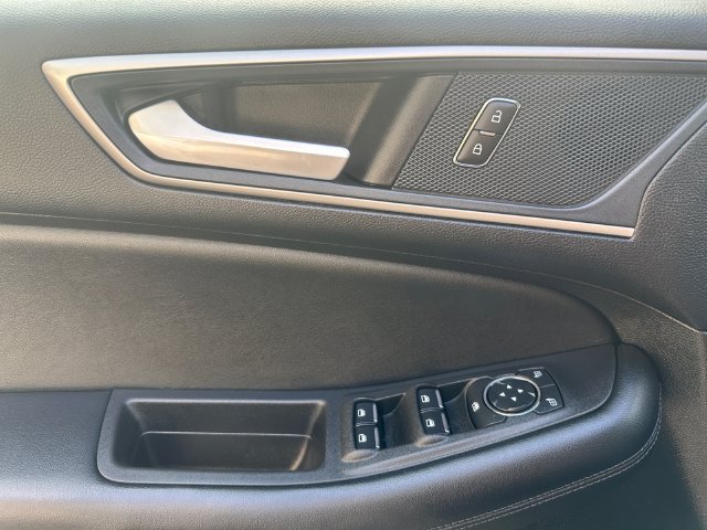 Certified 2024 Ford Edge SEL w/ Convenience Package AWD/4WD image 11
