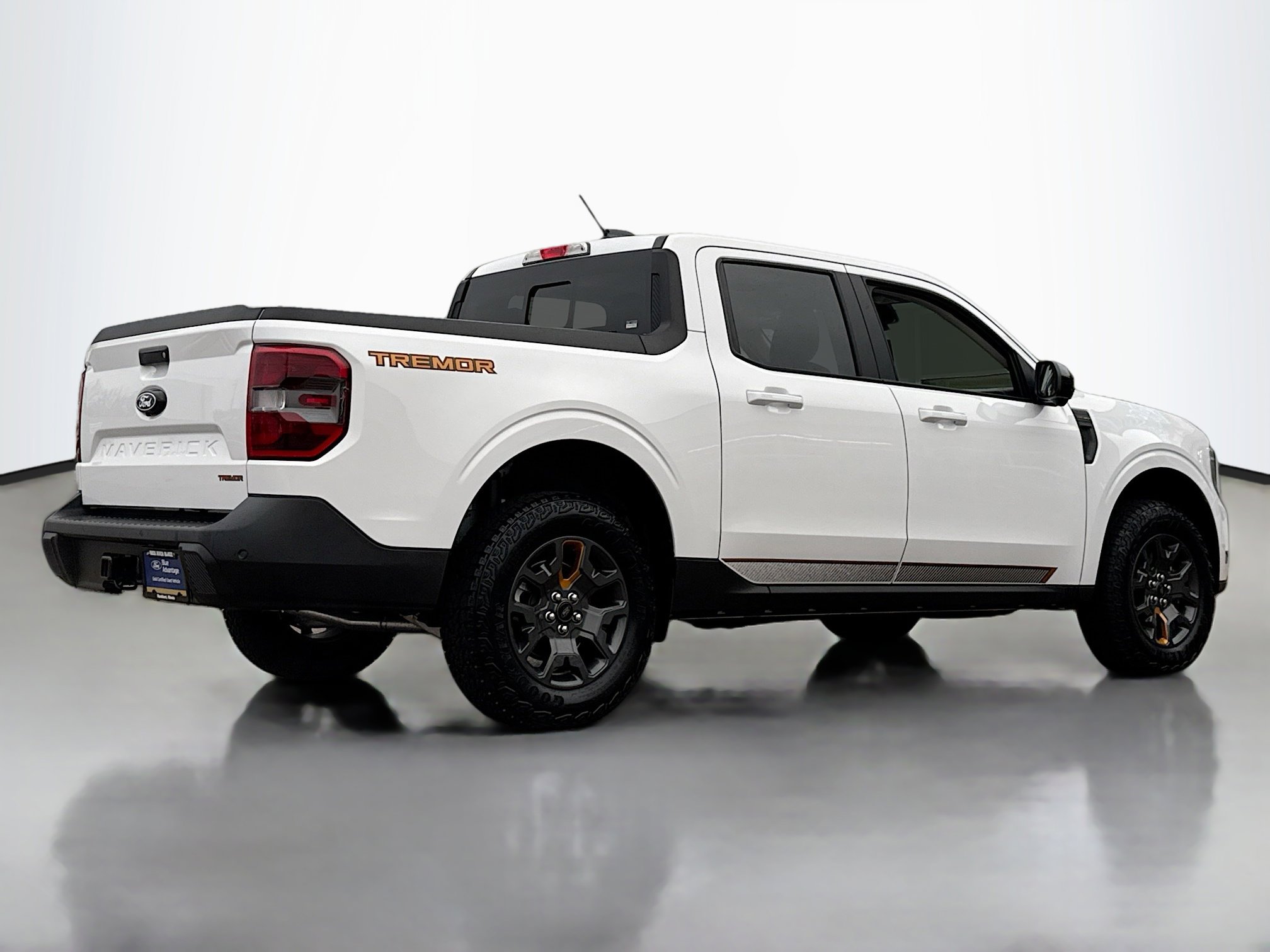 Certified 2025 Ford Maverick Tremor image 2