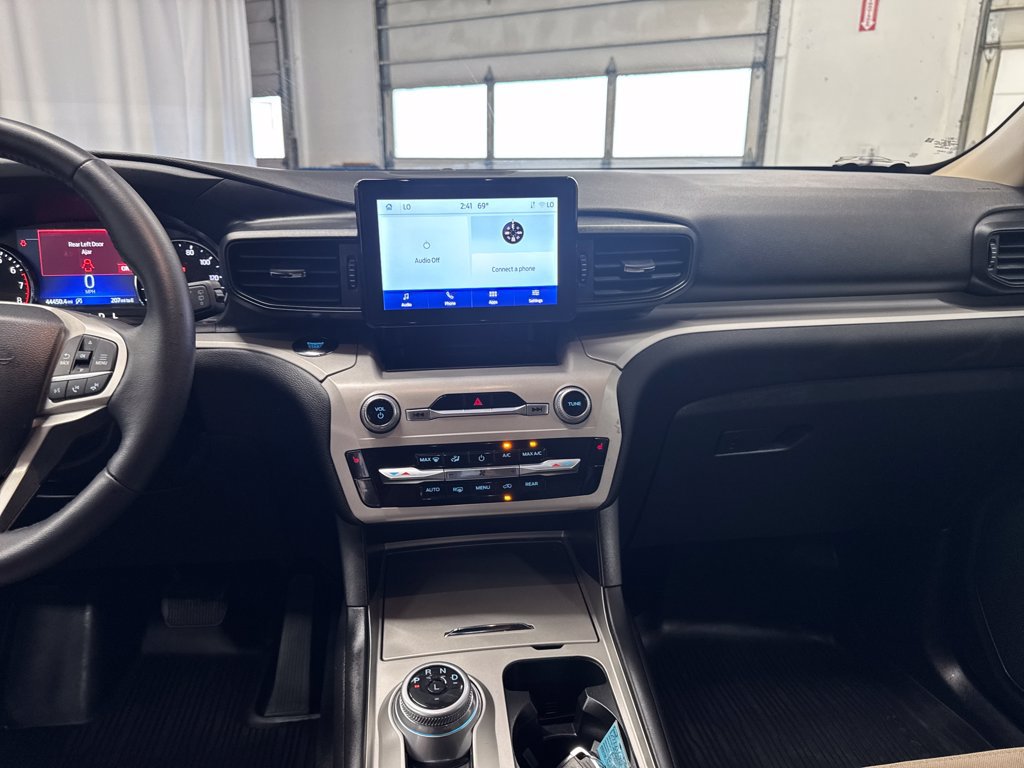 Certified 2023 Ford Explorer XLT AWD/4WD image 17