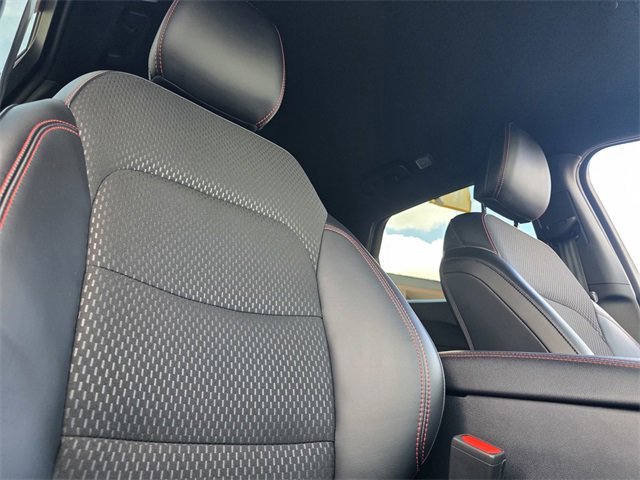 Certified 2025 Ford Escape ST-Line image 17