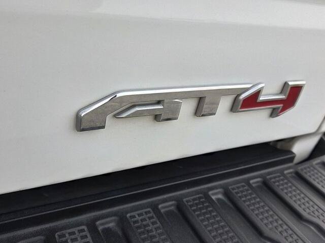 Used 2025 GMC Sierra 1500 AT4 AWD/4WD image 11
