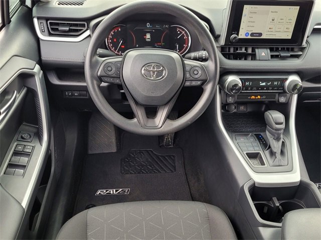 Used 2025 Toyota RAV4 XLE image 10