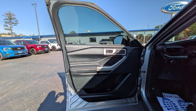 Certified 2024 Ford Explorer XLT AWD/4WD image 21