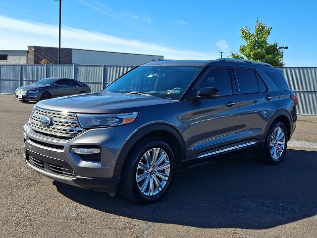 Certified 2021 Ford Explorer Limited w/ Hybrid Equipment Group 310A AWD/4WD image 3