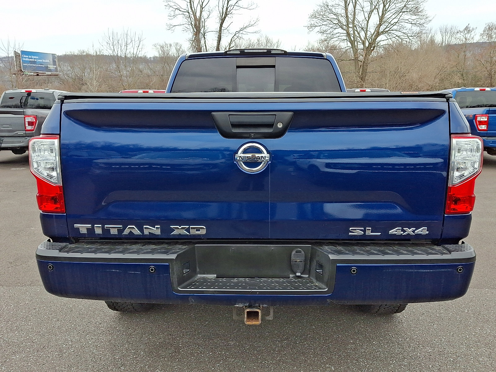 Used 2017 Nissan Titan SL AWD/4WD image 9