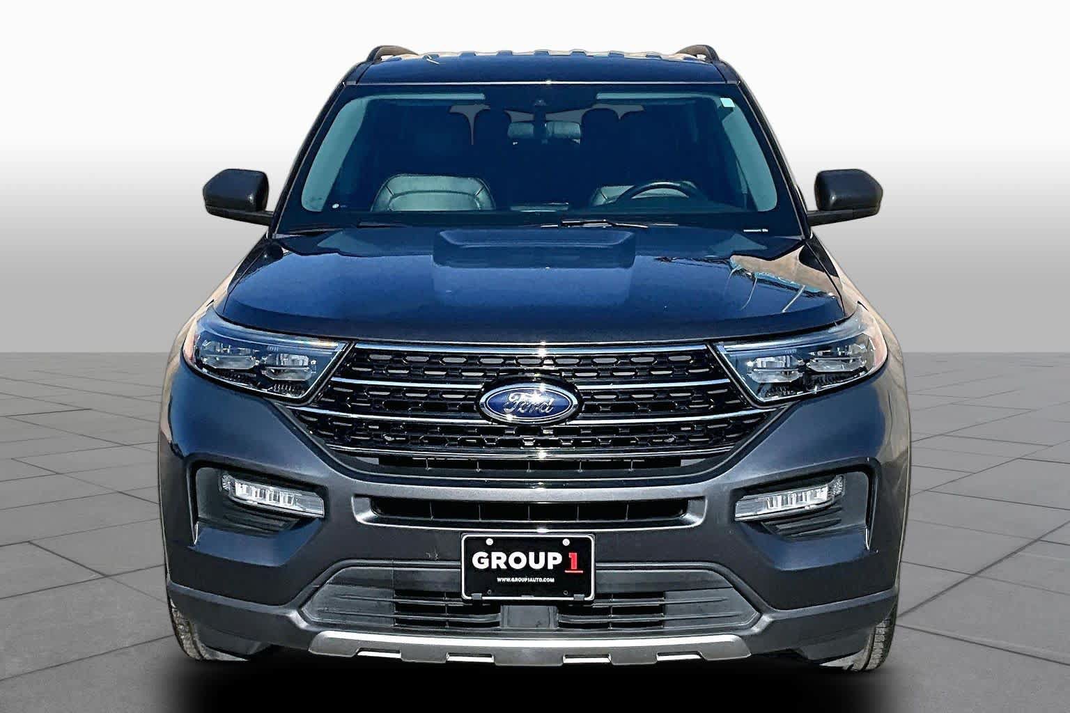 Certified 2020 Ford Explorer XLT w/ Equipment Group 202A RWD image 4