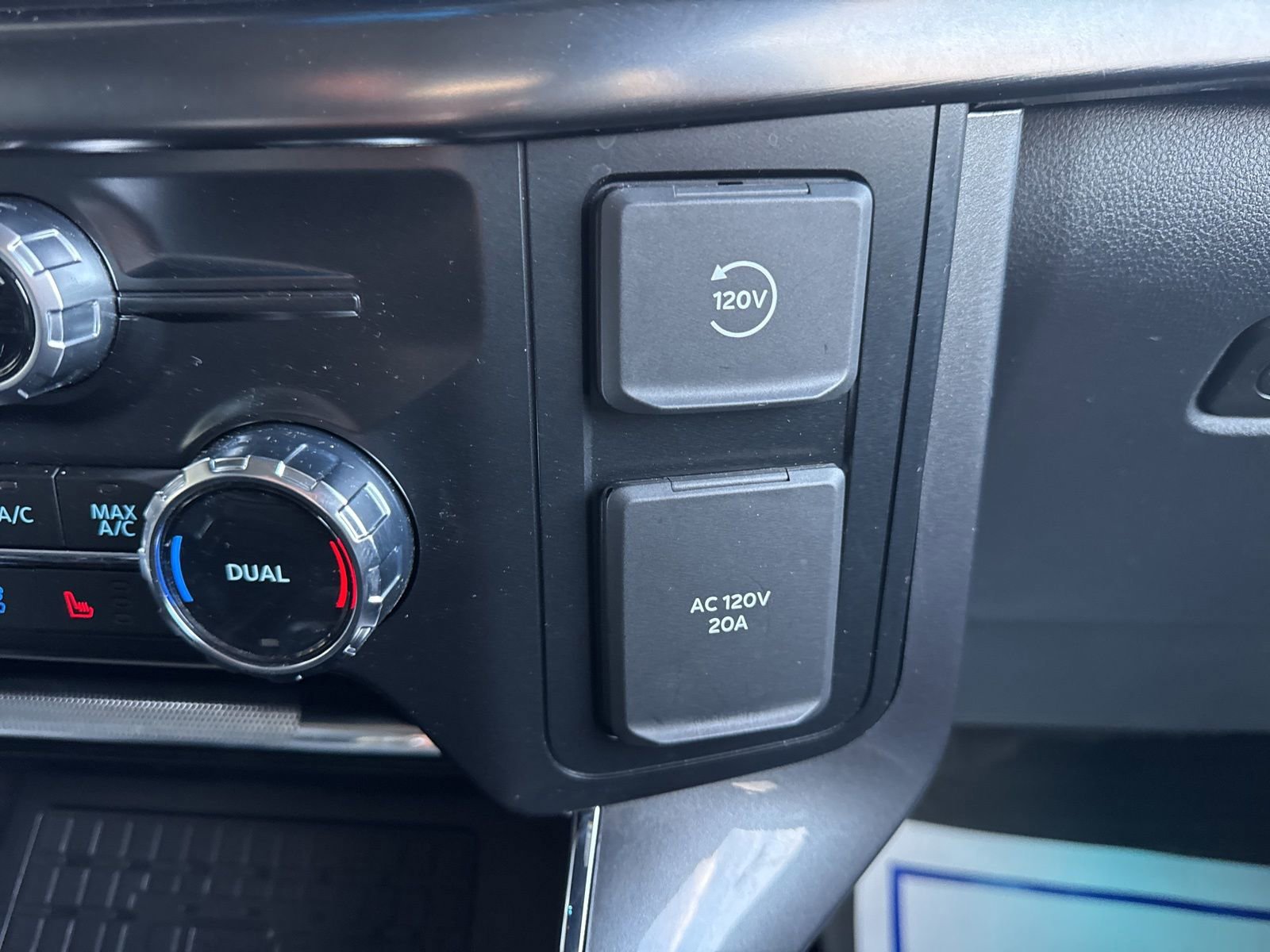 Certified 2023 Ford F150 Lariat w/ Equipment Group 502A High image 38