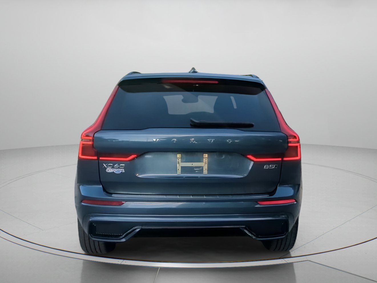 Used 2026 Volvo XC60 B5 Plus AWD/4WD image 24