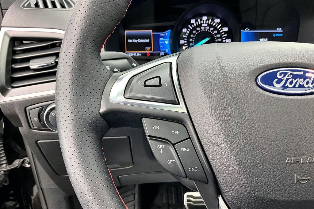 Certified 2024 Ford Edge ST-Line AWD/4WD image 18