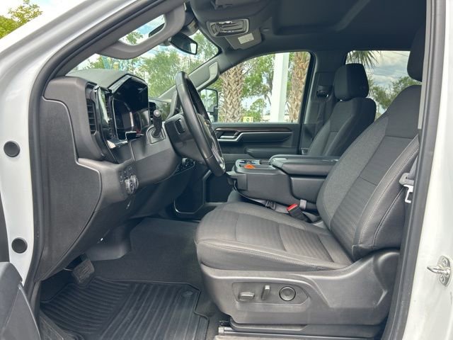 Used 2025 Chevrolet Silverado 2500 LT w/ Safety Package AWD/4WD image 12