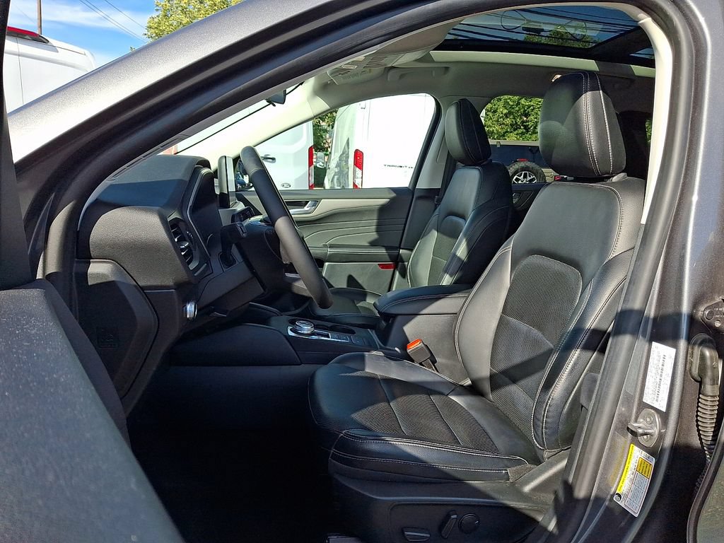Certified 2022 Ford Escape SEL AWD/4WD image 14