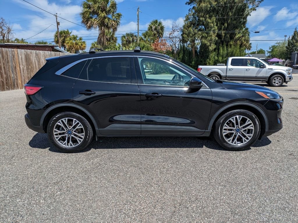 Certified 2022 Ford Escape SEL image 7