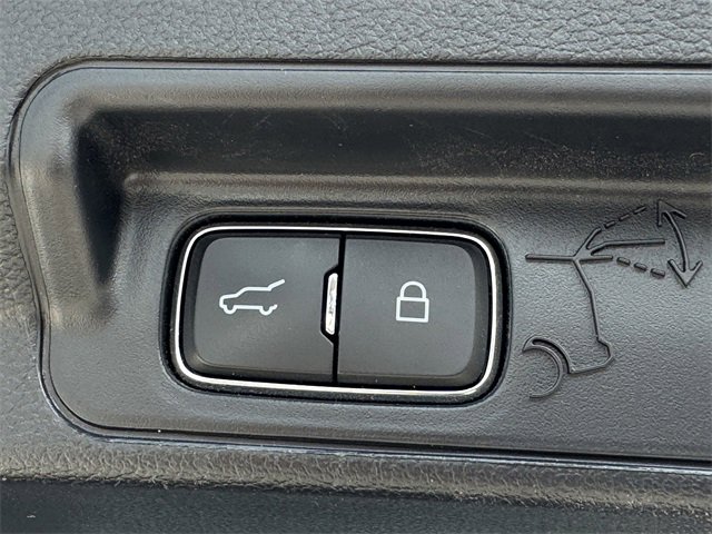 Certified 2021 Ford Explorer XLT w/ Equipment Group 202A image 34