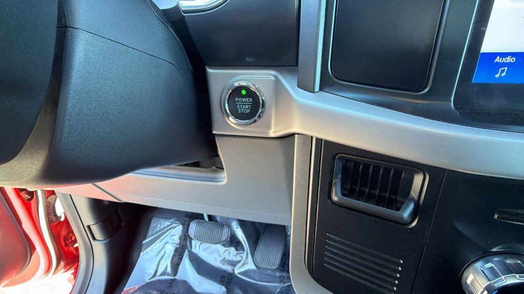 Certified 2023 Ford F150 Lightning XLT image 17