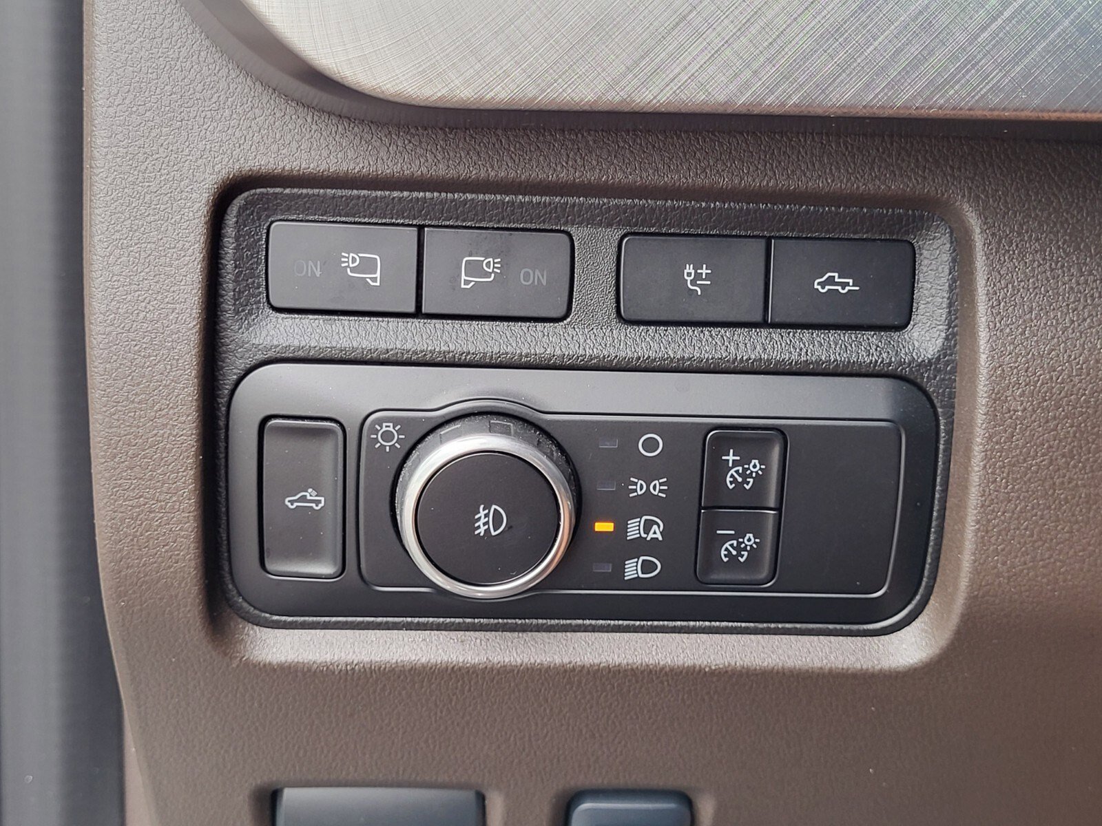 Certified 2024 Ford F250 King Ranch w/ Chrome Package AWD/4WD image 23