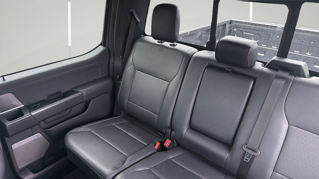Certified 2025 Ford F150 Lariat AWD/4WD image 30
