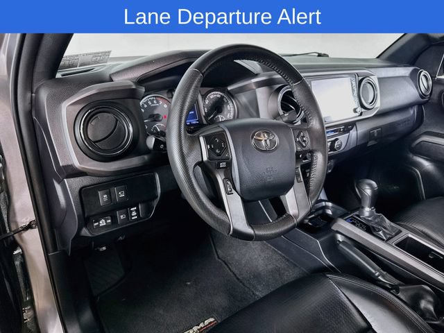 Used 2020 Toyota Tacoma TRD Off-Road w/ TRD Premium Off Road Package AWD/4WD image 22