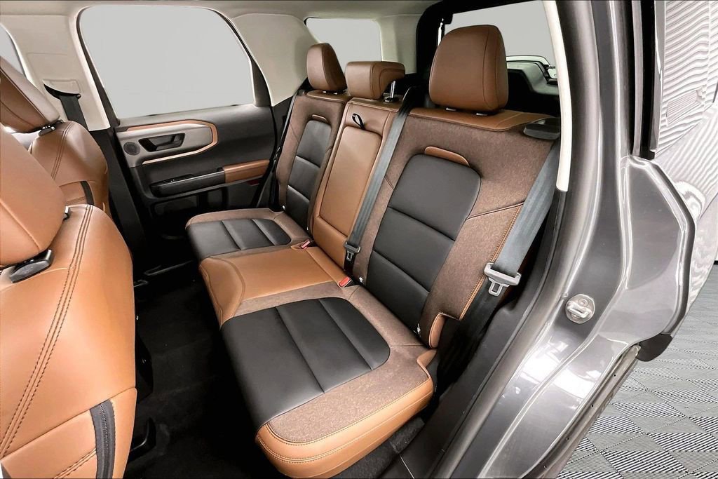Certified 2025 Ford Bronco Sport Outer Banks w/ Outer Banks Tech Package+ AWD/4WD image 26