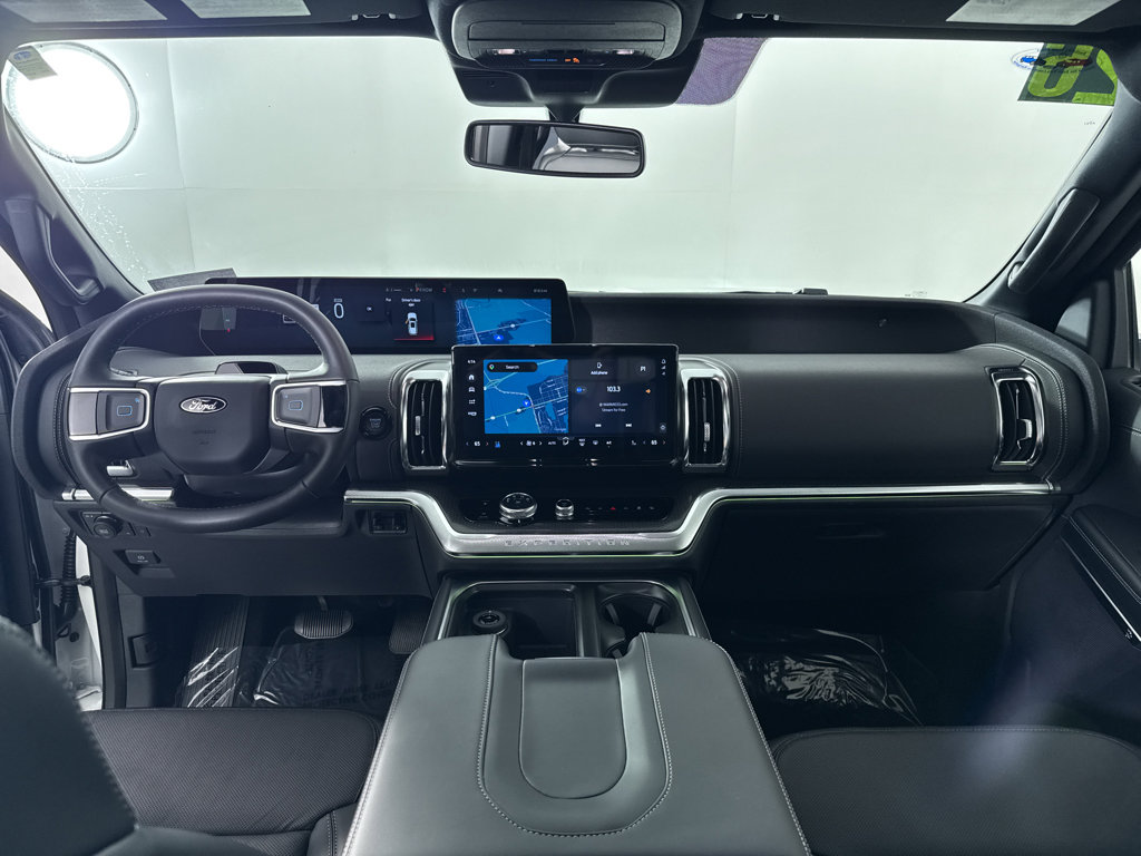 Certified 2026 Ford Expedition Platinum w/ Stealth Appearance Package AWD/4WD image 4