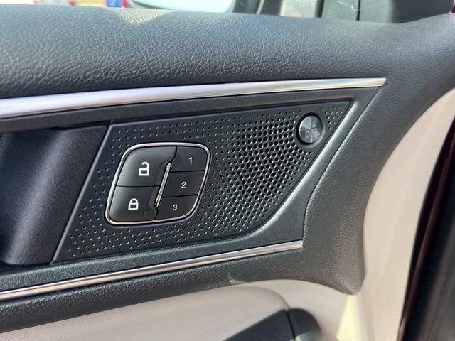 Certified 2024 Ford Edge Titanium image 9