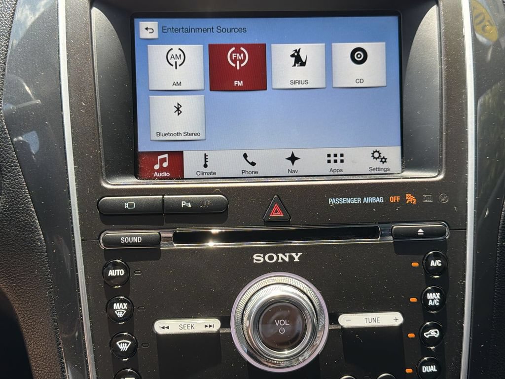 Certified 2017 Ford Explorer Limited AWD/4WD image 16