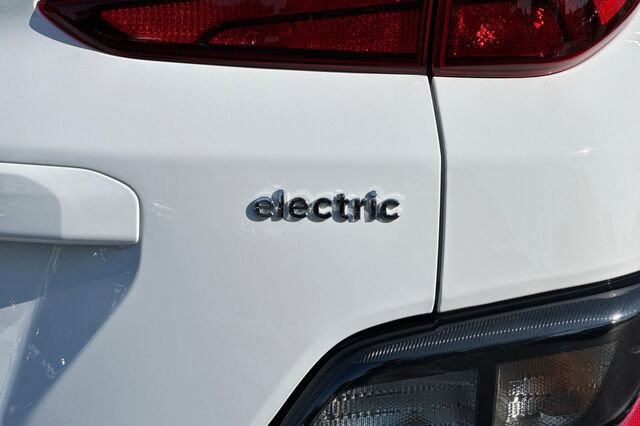 Used 2022 Hyundai Kona SEL w/ Convenience Package image 23