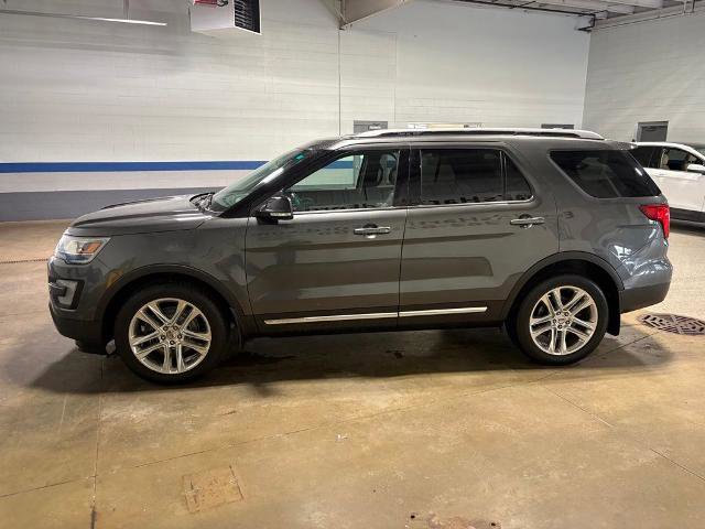 Certified 2017 Ford Explorer XLT w/ Equipment Group 202A AWD/4WD image 7