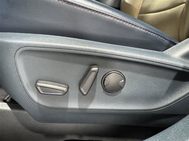 Certified 2025 Ford Maverick Lariat AWD/4WD image 19