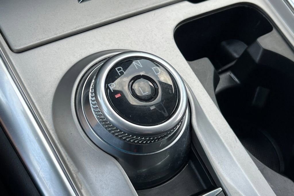 Certified 2022 Ford Explorer XLT w/ Equipment Group 202A image 24